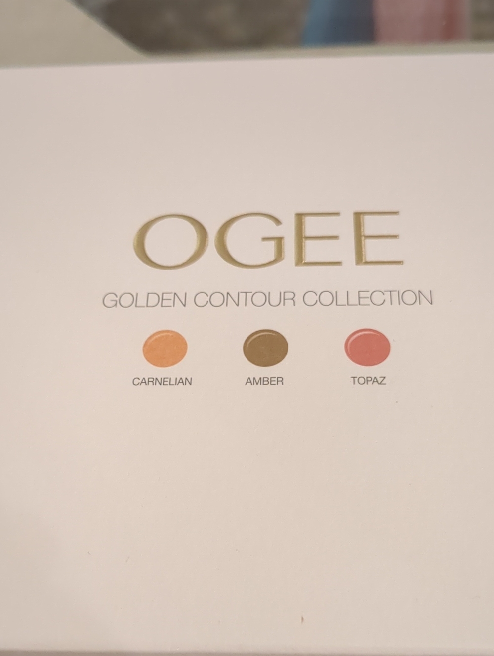 Golden Contour Collection - Picture 2 of 5